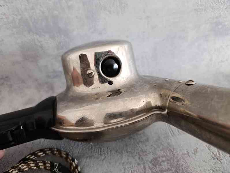 Starý značkový fén AEG – chromovaný kov, textilní kabel, krá - foto 7