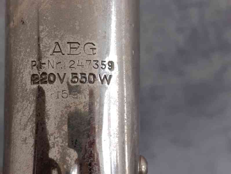 Starý značkový fén AEG – chromovaný kov, textilní kabel, krá - foto 12