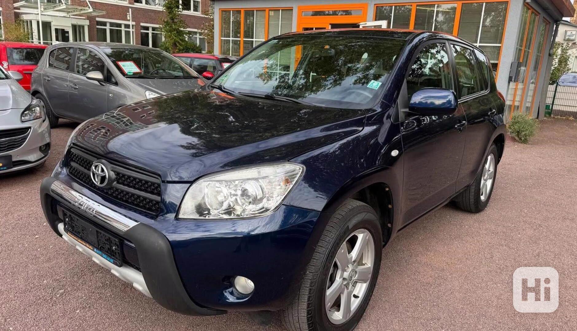 Toyota RAV 4 2.0i 4x4 Sol benzín 112kw - foto 1
