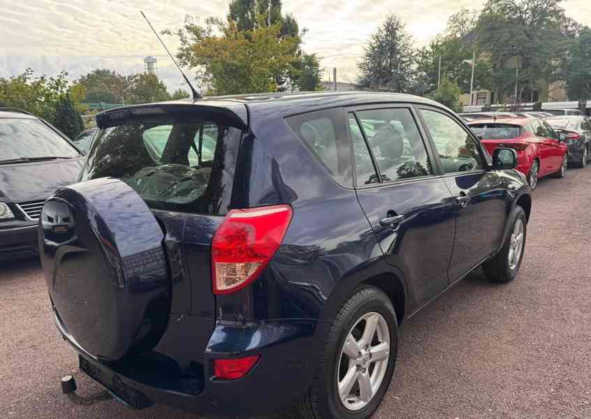 Toyota RAV 4 2.0i 4x4 Sol benzín 112kw - foto 7