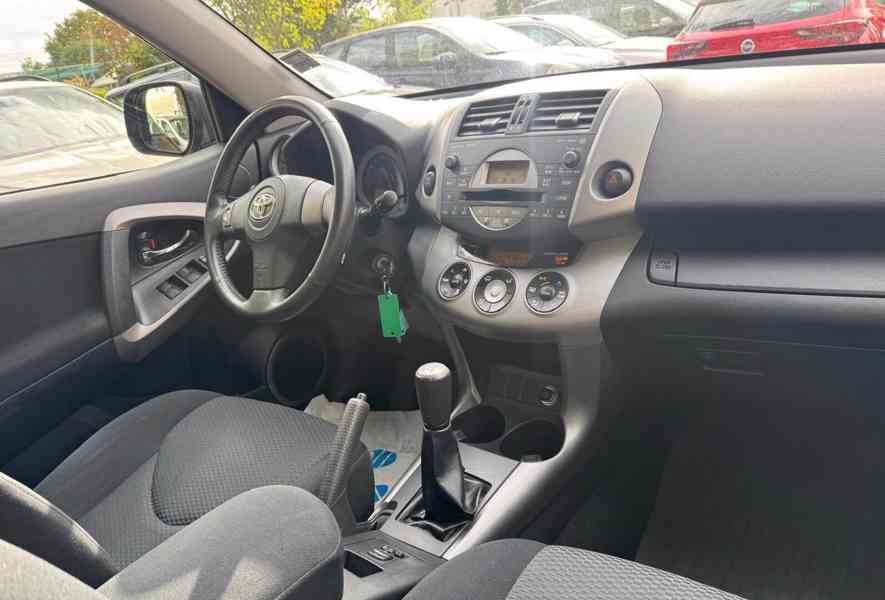 Toyota RAV 4 2.0i 4x4 Sol benzín 112kw - foto 6