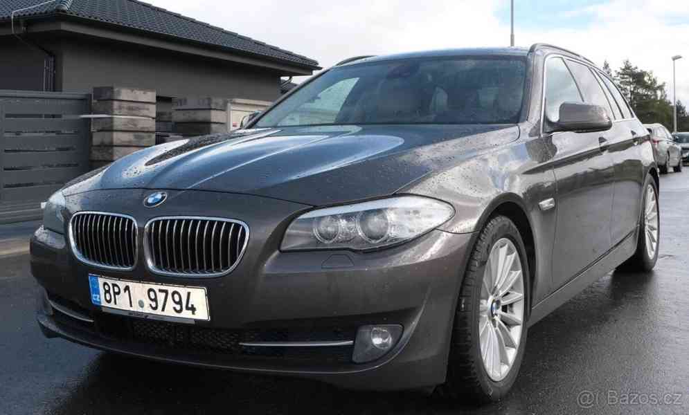 BMW Řada 5 3,0   530d F11 180kW manuální převod - foto 15