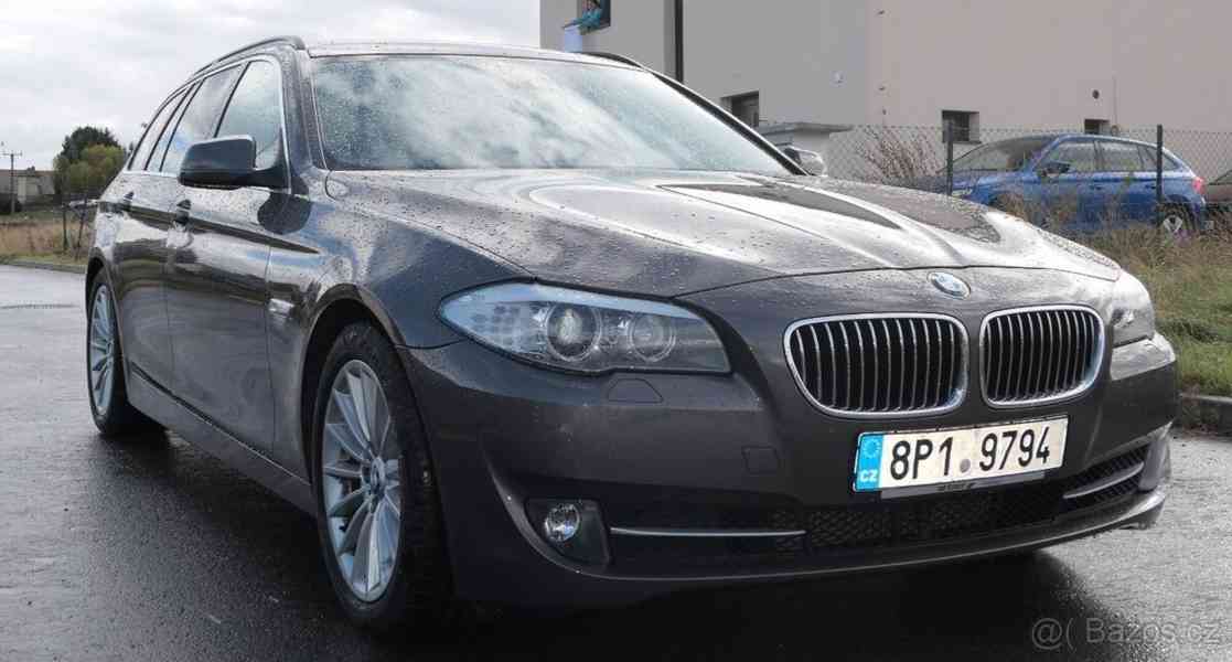 BMW Řada 5 3,0   530d F11 180kW manuální převod - foto 3