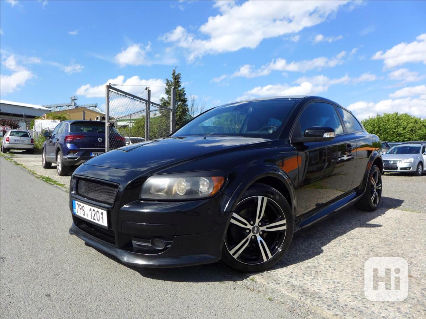 Volvo C30 2,0 D R-DESIGN, BEZ INVESTIC - foto 1