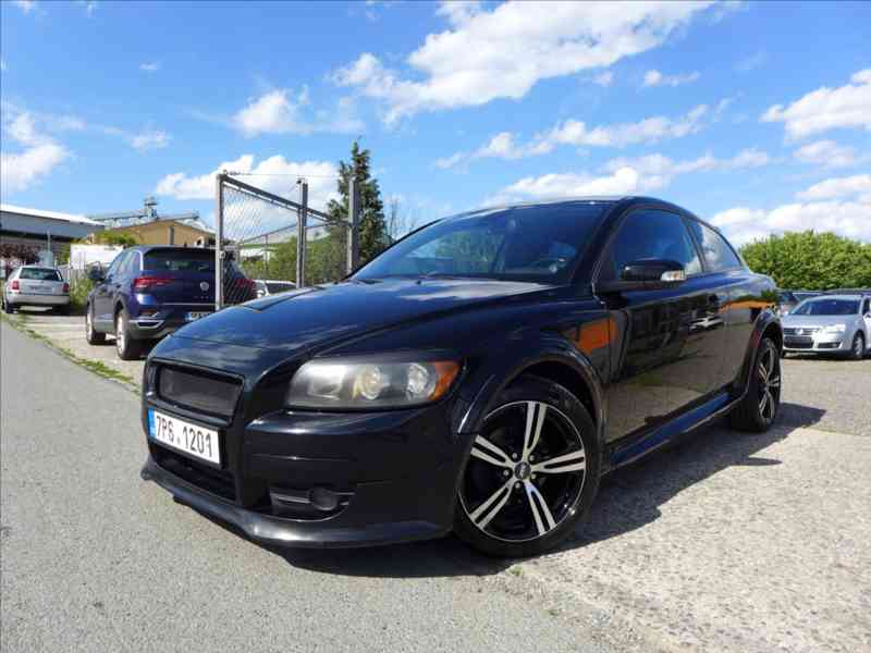 Volvo C30 2,0 D R-DESIGN, BEZ INVESTIC - foto 1