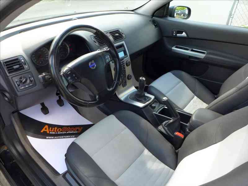 Volvo C30 2,0 D R-DESIGN, BEZ INVESTIC - foto 5