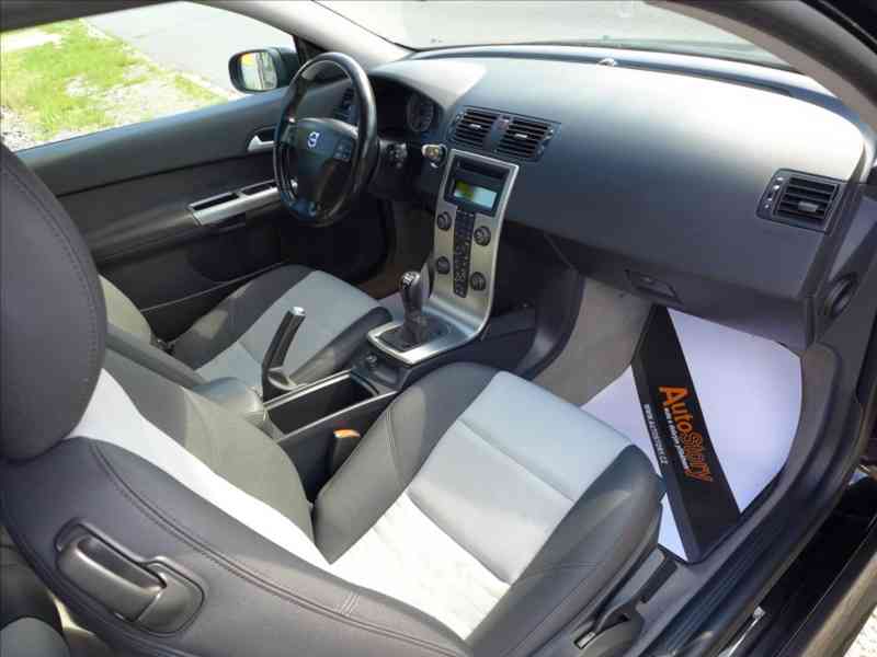 Volvo C30 2,0 D R-DESIGN, BEZ INVESTIC - foto 10