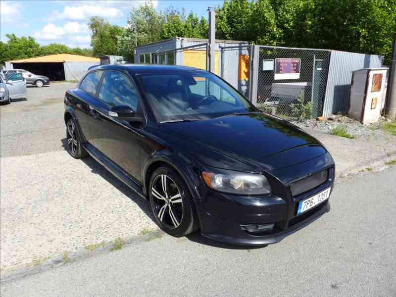 Volvo C30 2,0 D R-DESIGN, BEZ INVESTIC - foto 2
