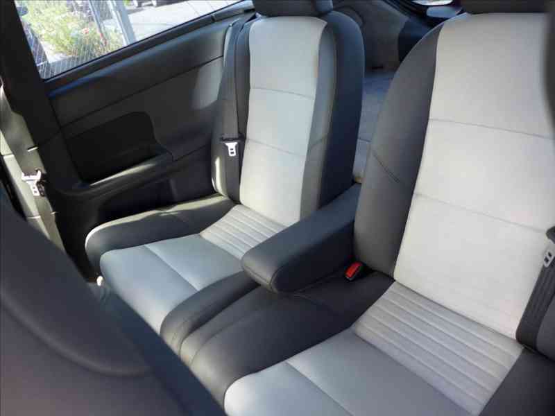 Volvo C30 2,0 D R-DESIGN, BEZ INVESTIC - foto 6