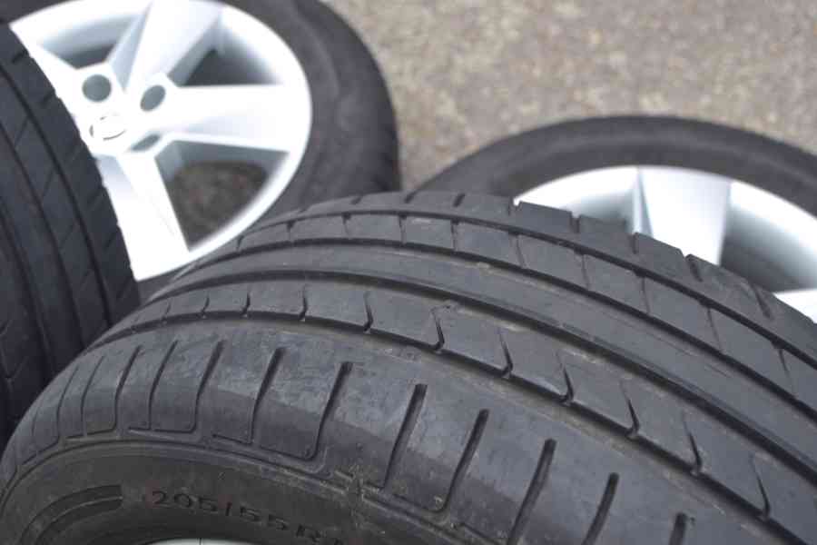 Š.Octavia III+IV- Zánovní 16 orig. Alu disky+205/55R16 letní - foto 10