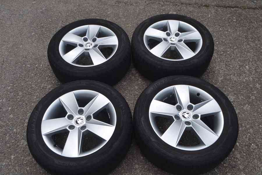 Š.Octavia III+IV- Zánovní 16 orig. Alu disky+205/55R16 letní - foto 2
