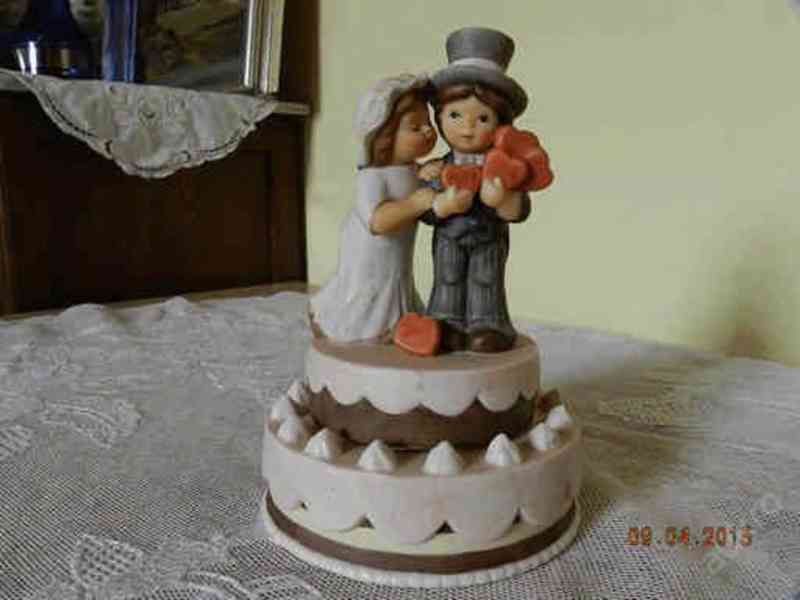 Hrací figurální dort Nina Marco GOEBEL GERMANY - foto 1