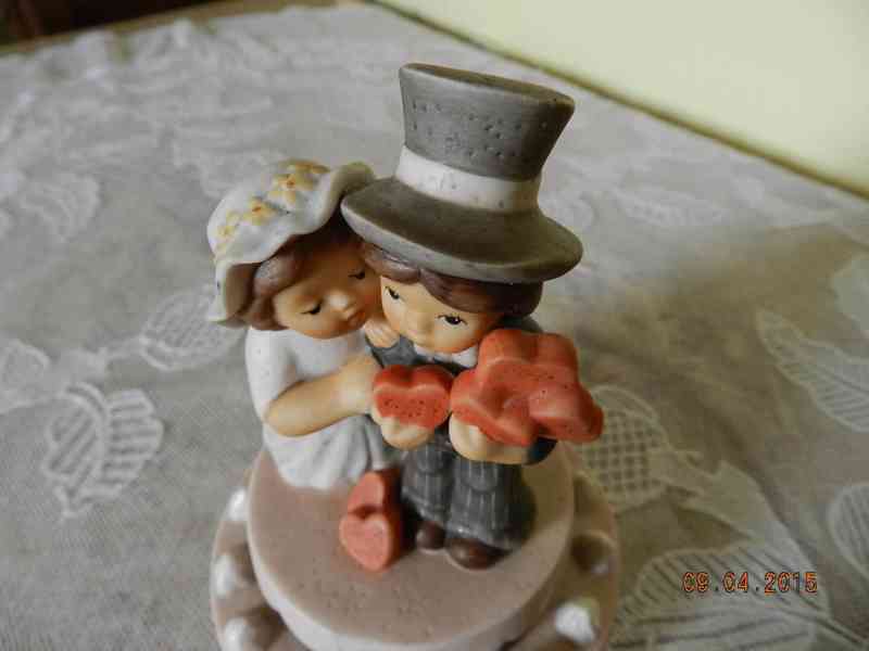 Hrací figurální dort Nina Marco GOEBEL GERMANY - foto 7
