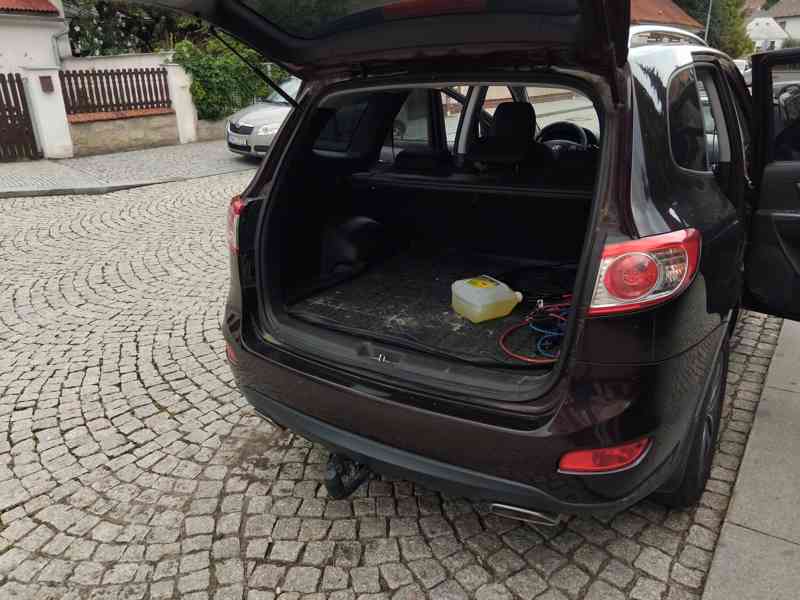 Prodávám Hyundai Santa FE - foto 3