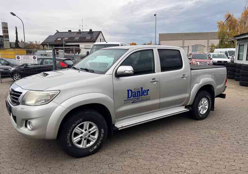 Toyota Hilux 2,5 D4D 4x4 106kw - foto 4