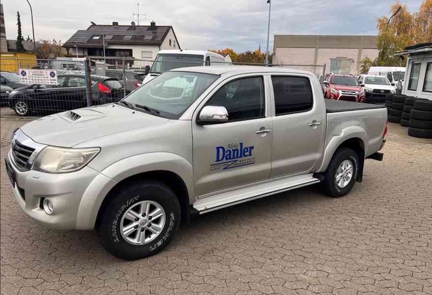 Toyota Hilux 2,5 D4D 4x4 106kw - foto 7