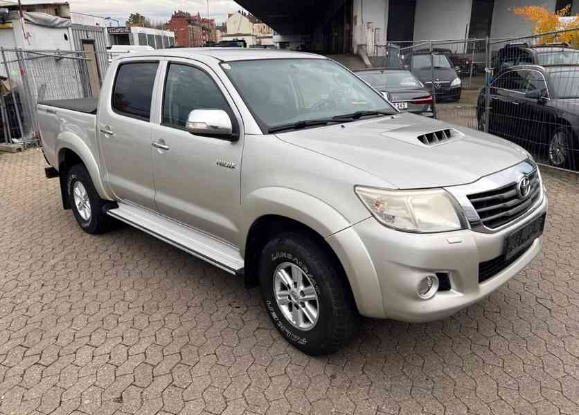 Toyota Hilux 2,5 D4D 4x4 106kw - foto 1