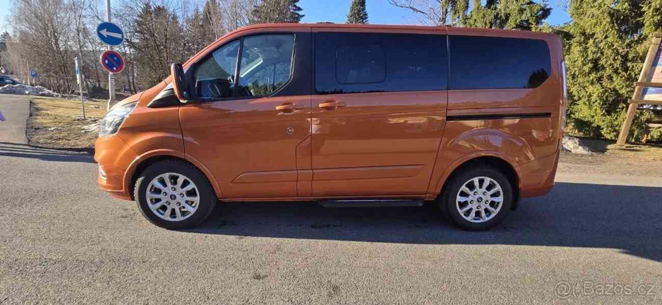 Ford Tourneo Custom 2,0   TDCi 130 k – 9 míst - foto 12