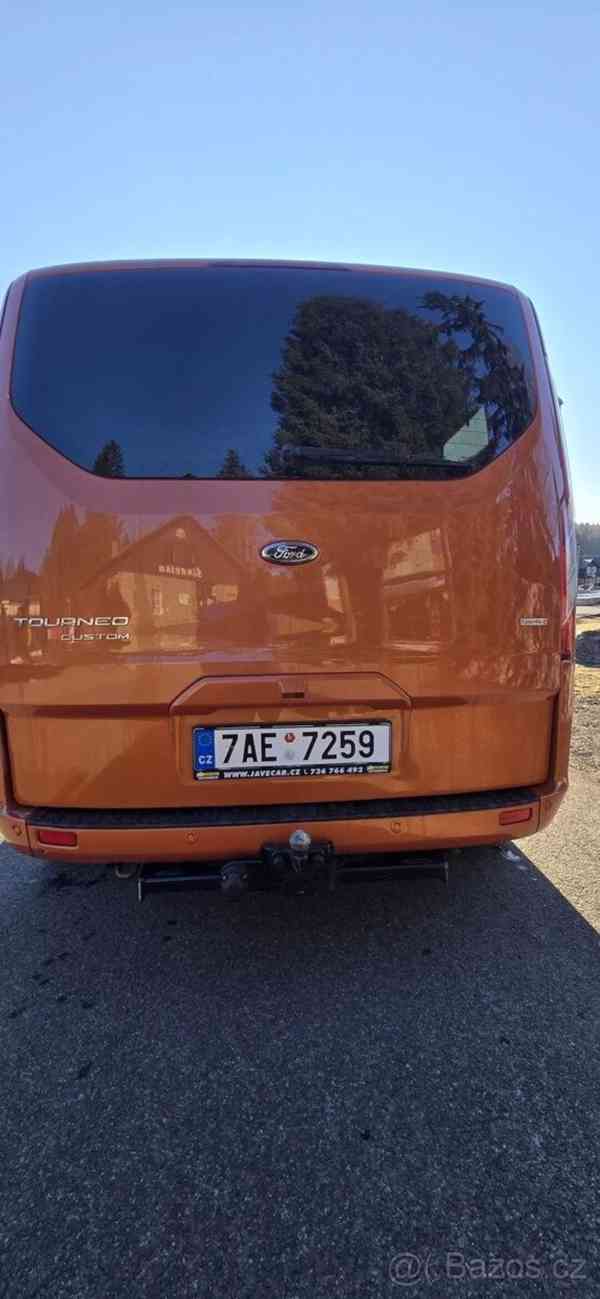Ford Tourneo Custom 2,0   TDCi 130 k – 9 míst - foto 4