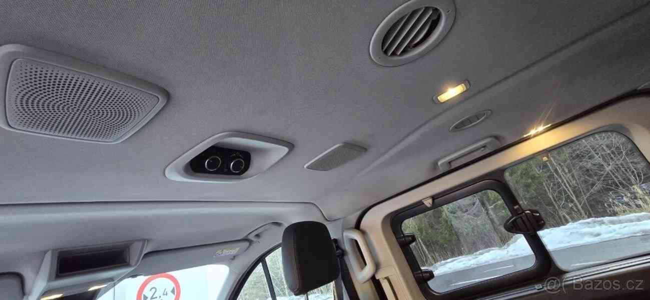 Ford Tourneo Custom 2,0   TDCi 130 k – 9 míst - foto 11