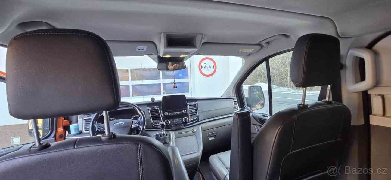 Ford Tourneo Custom 2,0   TDCi 130 k – 9 míst - foto 15