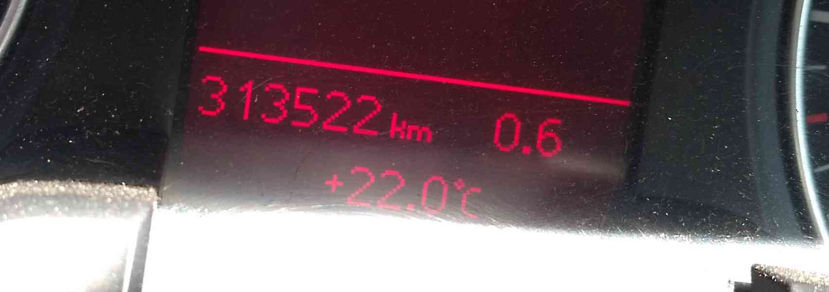 Audi A4 b8  - foto 3