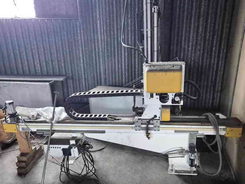  Lineární robot APEX