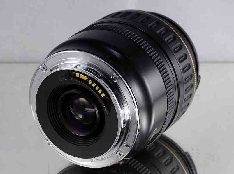 Canon EF 28-105mm f/3.5-4.5 USM  - foto 4