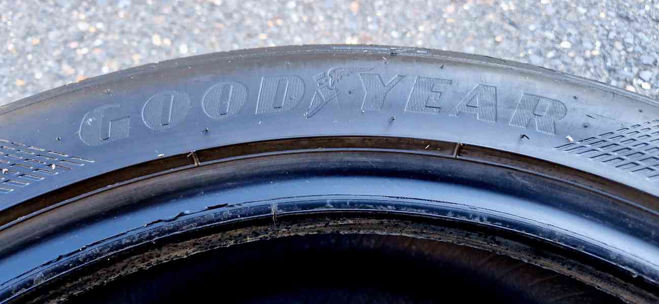 Goodyear EAGLE F1 245/40/18 97Y XL- 6,5-7 - foto 4