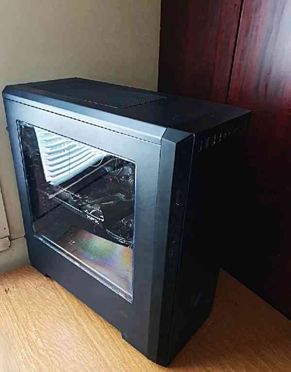 Herní PC zánovní AMD Ryzen 5 4500| rx6600| 32GB| záruka - foto 2