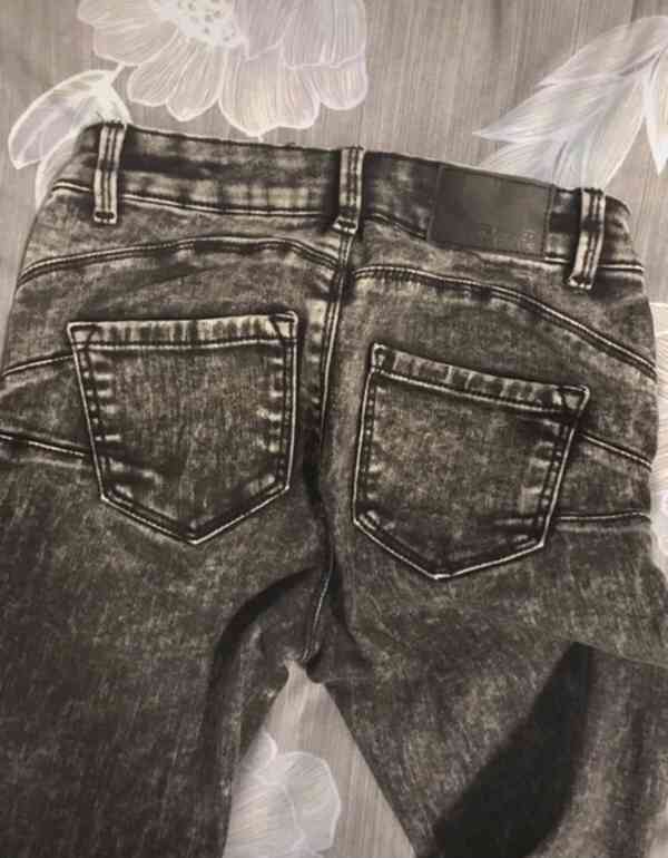 Nové skinny džíny  - foto 3