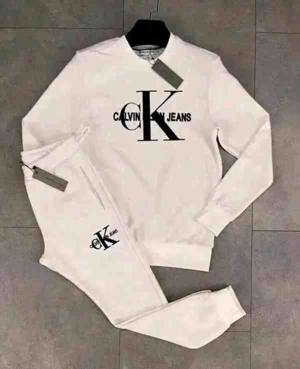 Výprodej oblečení  - foto 5