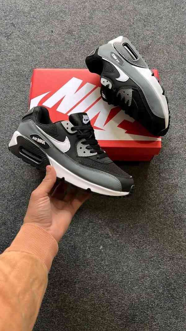 Výprodej oblečení  - foto 10