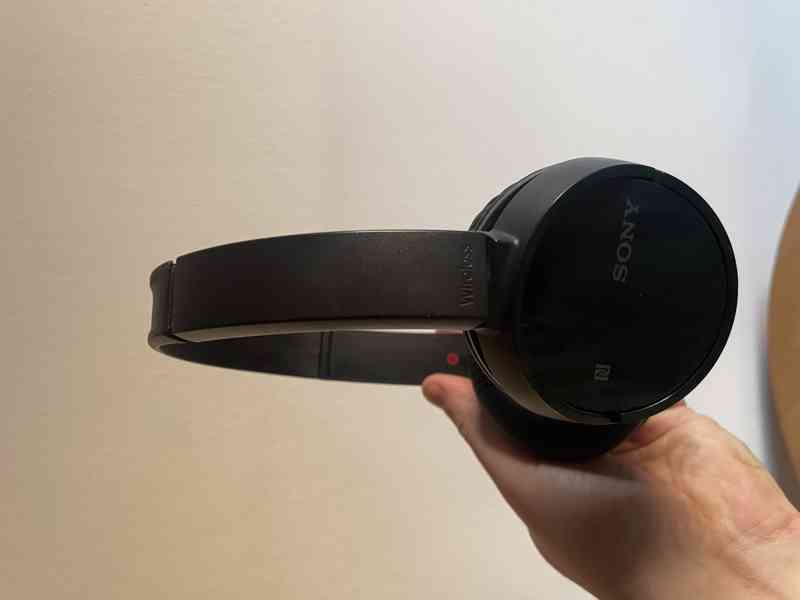 Bluetooth sluchátka Sony – 500 Kč - foto 4