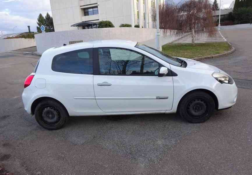 Renault Clio 1.2i r.v.2012 (55 kw) stk:7/2027 - foto 3