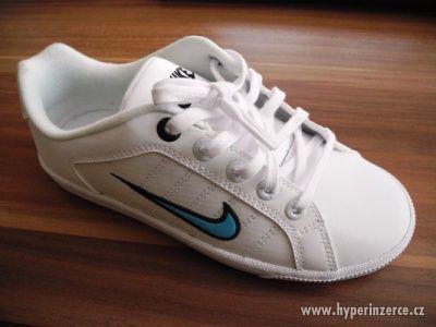 Obuv Nike Court Tradition vel. EUR : 34, 35 - foto 1