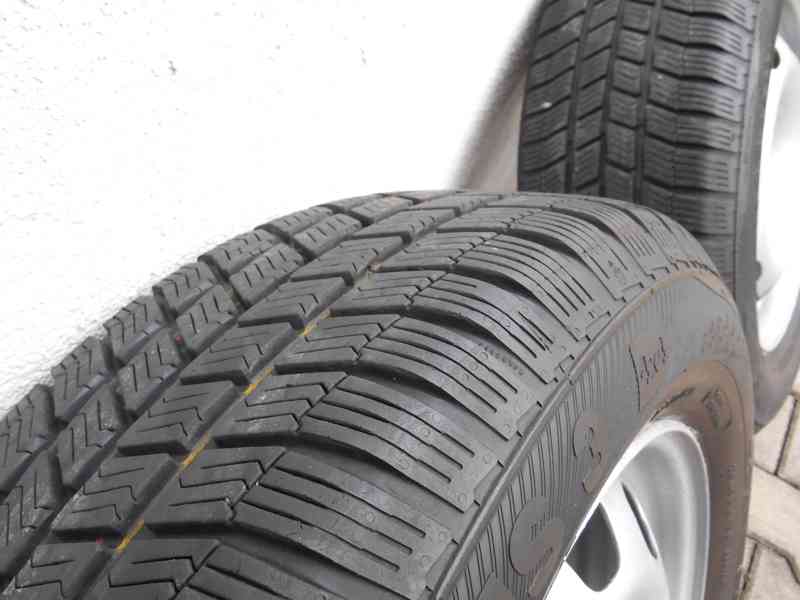 Prodám 4 ks zimní pneu 215/65 R16 na plechovém disku - foto 5