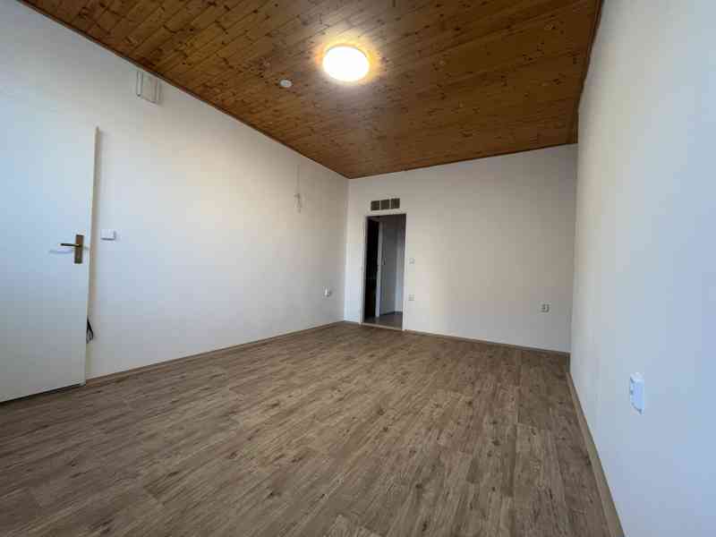 Pronájem bytu 1+1, 30 m2 - foto 2