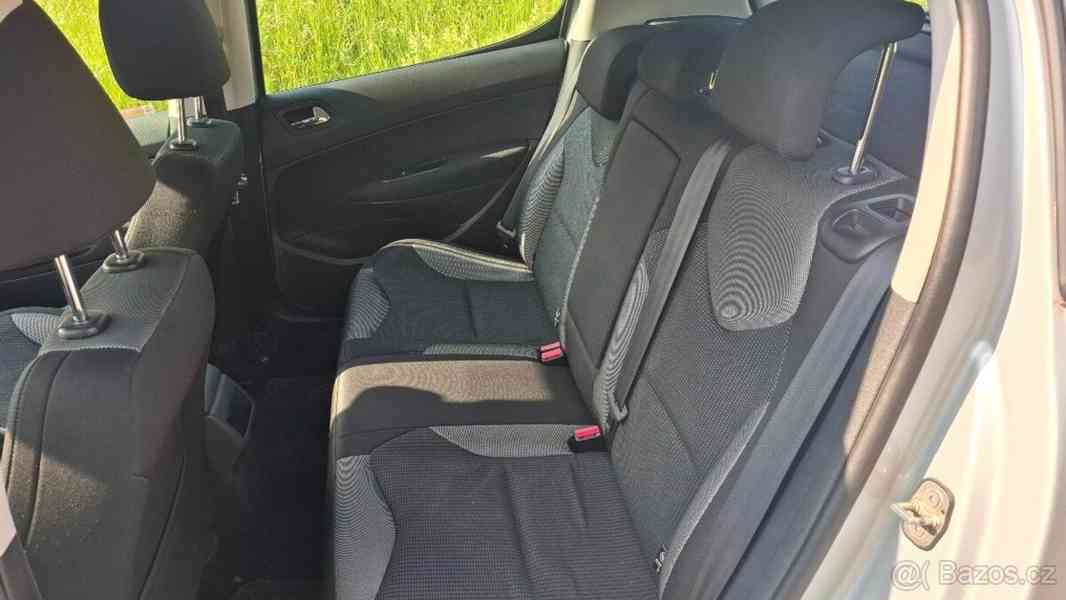Peugeot 308 1,6 e-HDI (2012) - foto 12