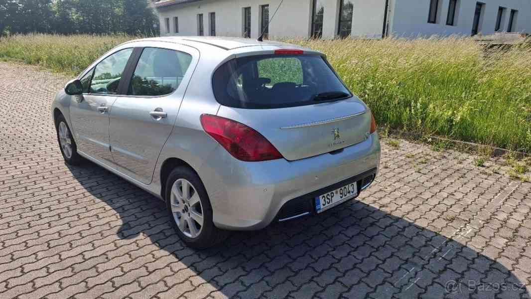 Peugeot 308 1,6 e-HDI (2012) - foto 5