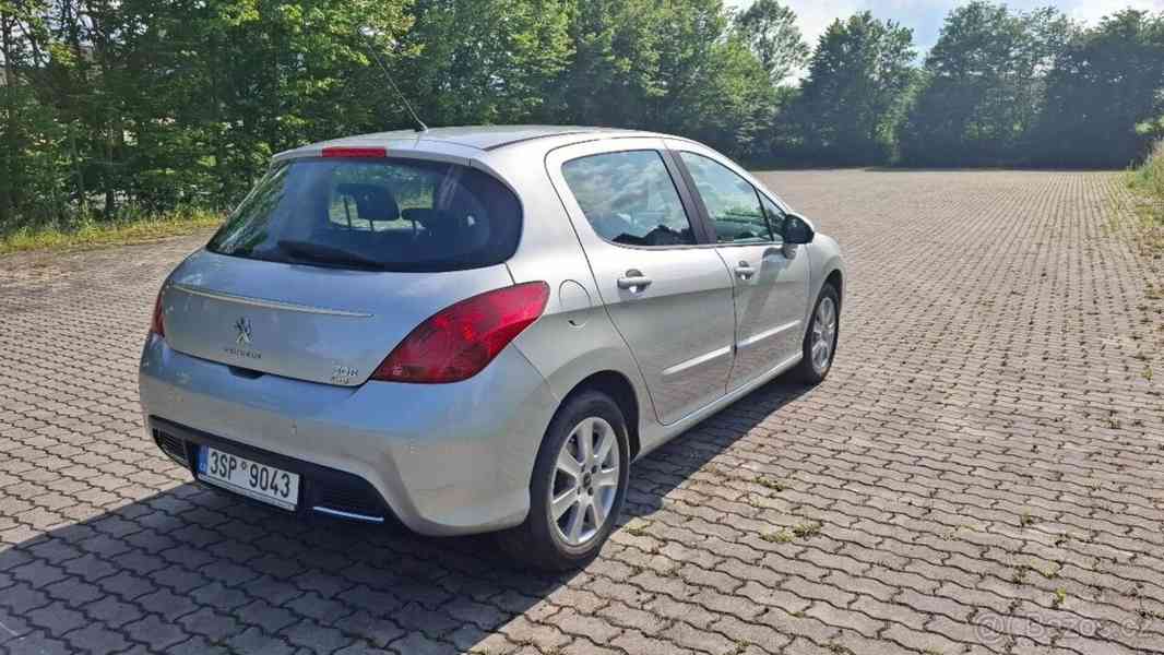 Peugeot 308 1,6 e-HDI (2012) - foto 4