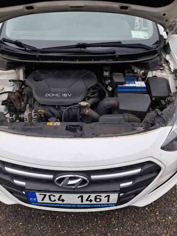 Hyundai i30 1,6 - foto 10