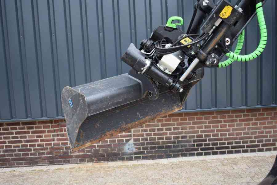 Rypadlo Sany SY26-U 2020 Diesel - foto 10