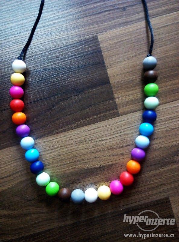Silikonový náhrdelník barevné kuličky - foto 1