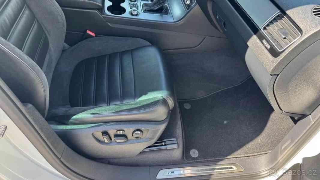 Volkswagen Touareg 3,0   R-Line, V6 TDI193 kW 8TT 4x4 - foto 14