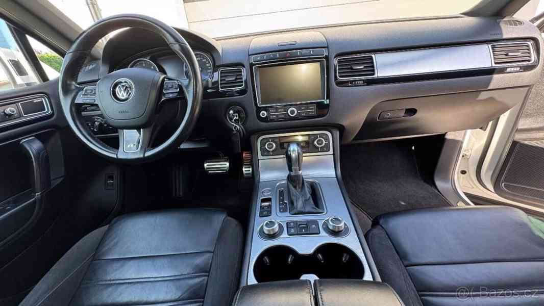 Volkswagen Touareg 3,0   R-Line, V6 TDI193 kW 8TT 4x4 - foto 16