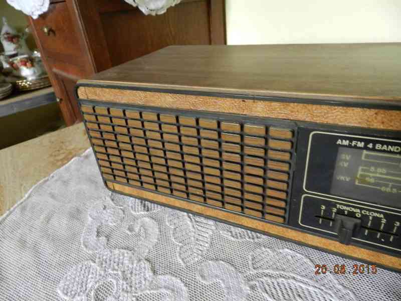 Staré radio Saturn MR 423 Made in GDR - foto 4