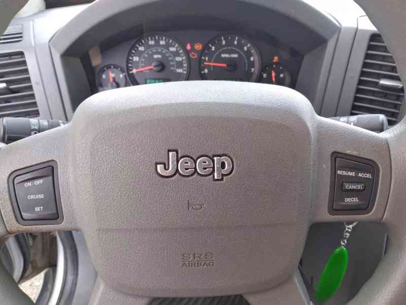 JEEP GRAND CHEROKEE 3.7 V6 LAREDO - foto 21
