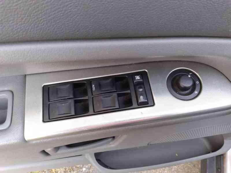 JEEP GRAND CHEROKEE 3.7 V6 LAREDO - foto 26