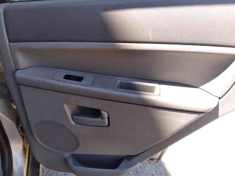 JEEP GRAND CHEROKEE 3.7 V6 LAREDO - foto 30